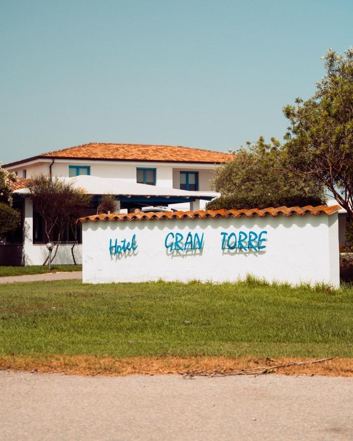 Hotel Gran Torre Phg Cabras Exterior foto