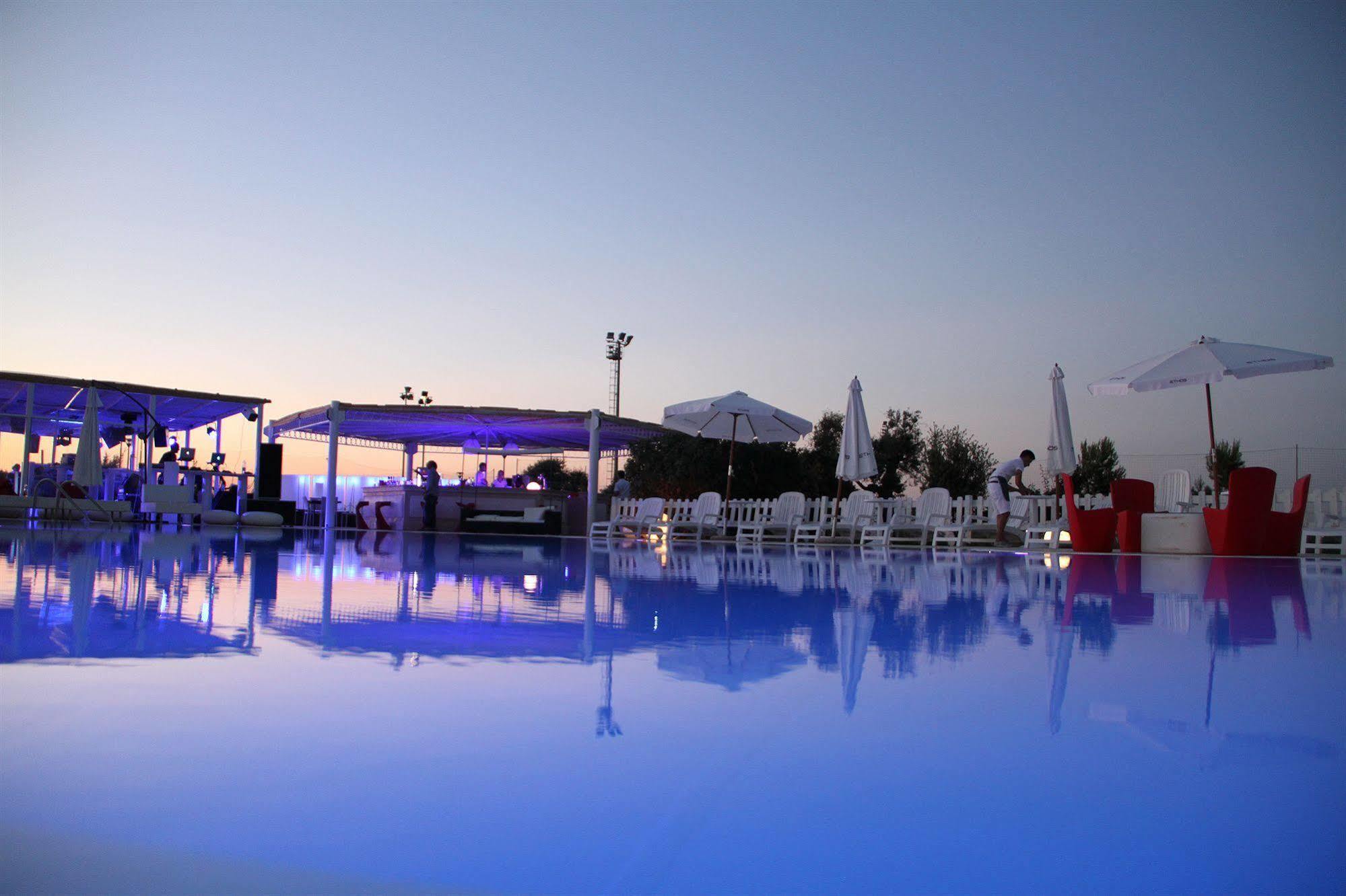 Hotel Gran Torre Phg Cabras Exterior foto